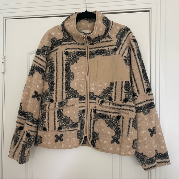 Rozhraní Pelican Casino zobrazující hry a bonusy